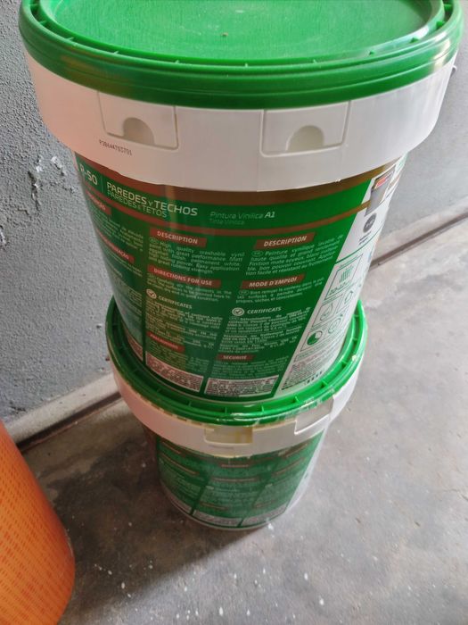 2 Latas de Tinta _ 15 Litros _ TITAN Pro P50