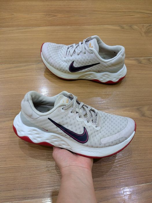 Кросівки жіночі Nike Renew Ride 3  (38-39 р)