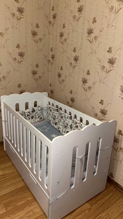 Продам дитяче ліжечко.