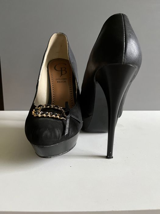 Віддам туфлі 37 розмір за шоколадку