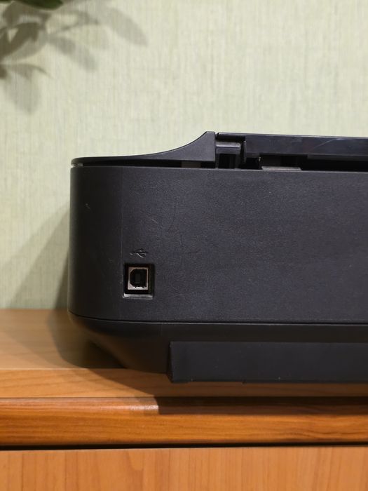 Струменевий кольоровий принтер Canon PIXMA iP2700