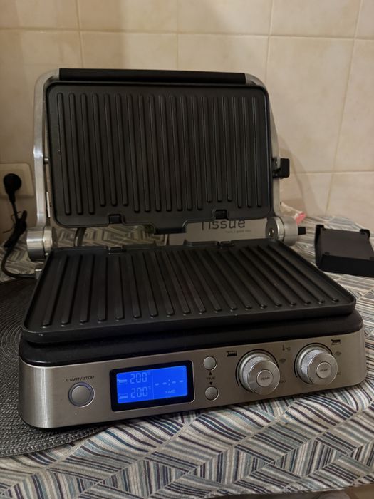 Гриль-барбекю DeLonghi MultiGrill CGH1012D