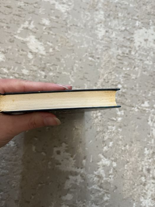 П.Гоукінз ,трилер «Глибоко під водою»