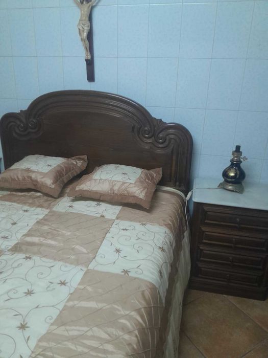 Quarto em madeira completo
