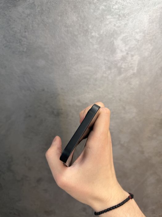Б/у Iphone 16E 256 Black + BOX