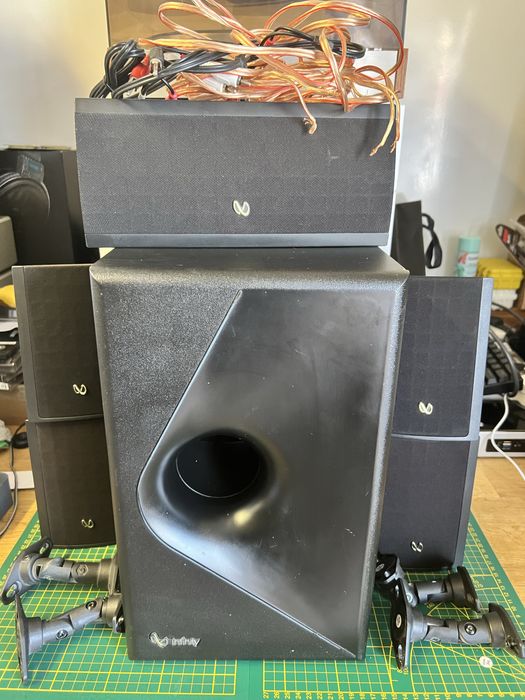 Infinity model Minuette,  zestaw glosnikow do kina domowego