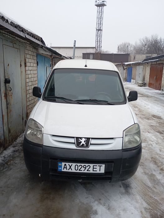 Продам пежо партнер.