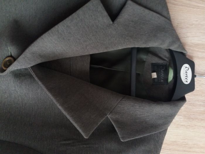 Kostium 3 części rozm.40 firmy Dartex