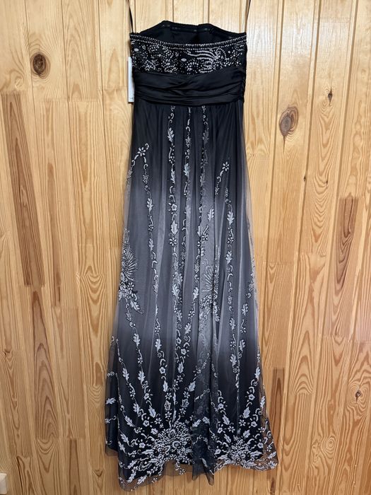 Вечірні випускні плаття