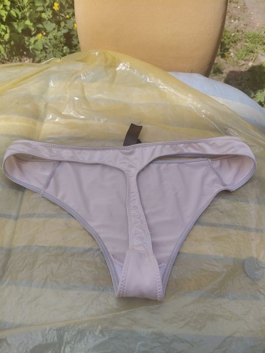 Stringi damskie rozmiar S/M