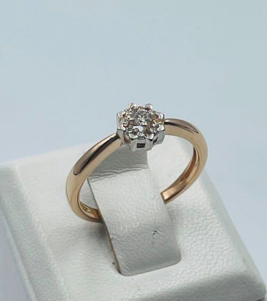 Каблучка з діамантами