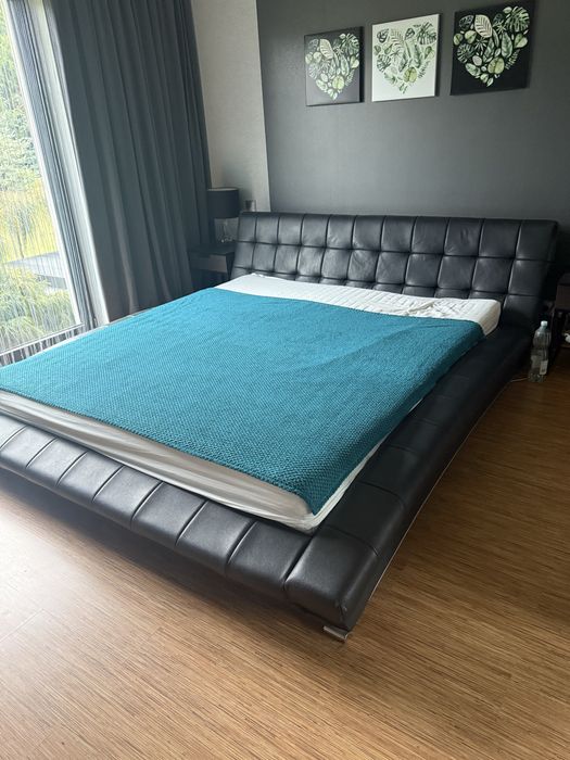 łóżko  do sypialni 180x200