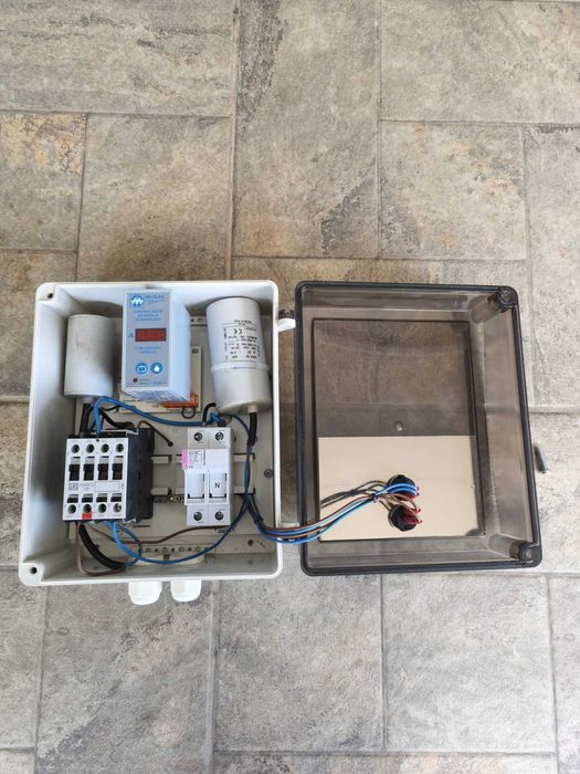 Quadro Elétrico Digital para Bomba de Furo – BDM 142 (12A)