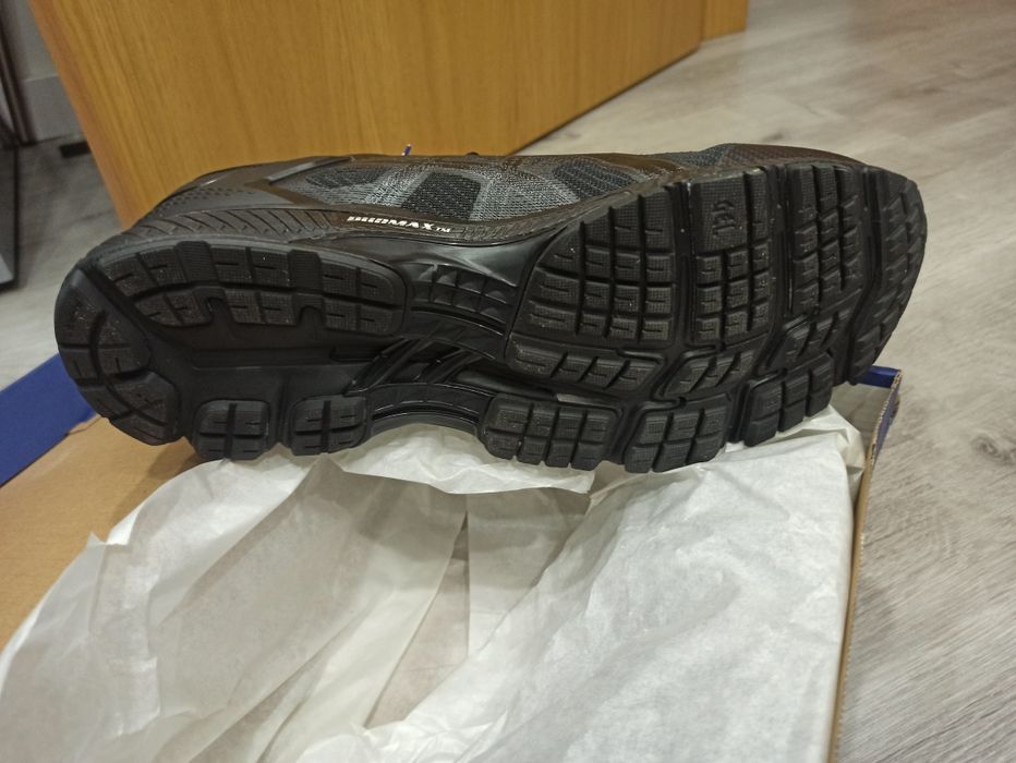 Tênis ASICS Gel Kayano-26