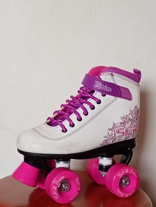 Skates with full kit