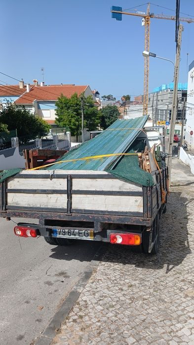Entulho,Madeira,lixo e demolições
