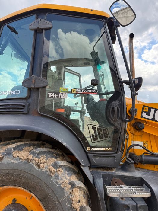 Sprzedam JCB 3 CX 2016r 5000mtg