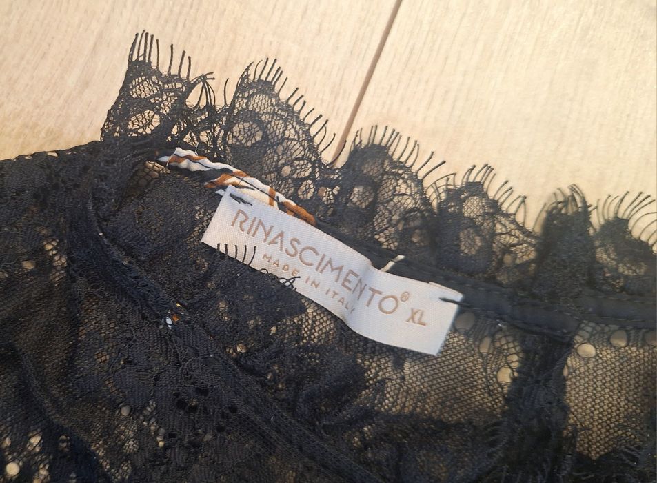 Bluzka Rinascimento kwiaty r. XL