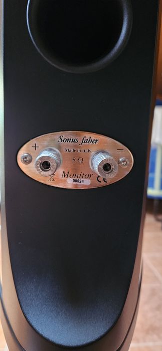 Sonus Faber Liuto com Suportes