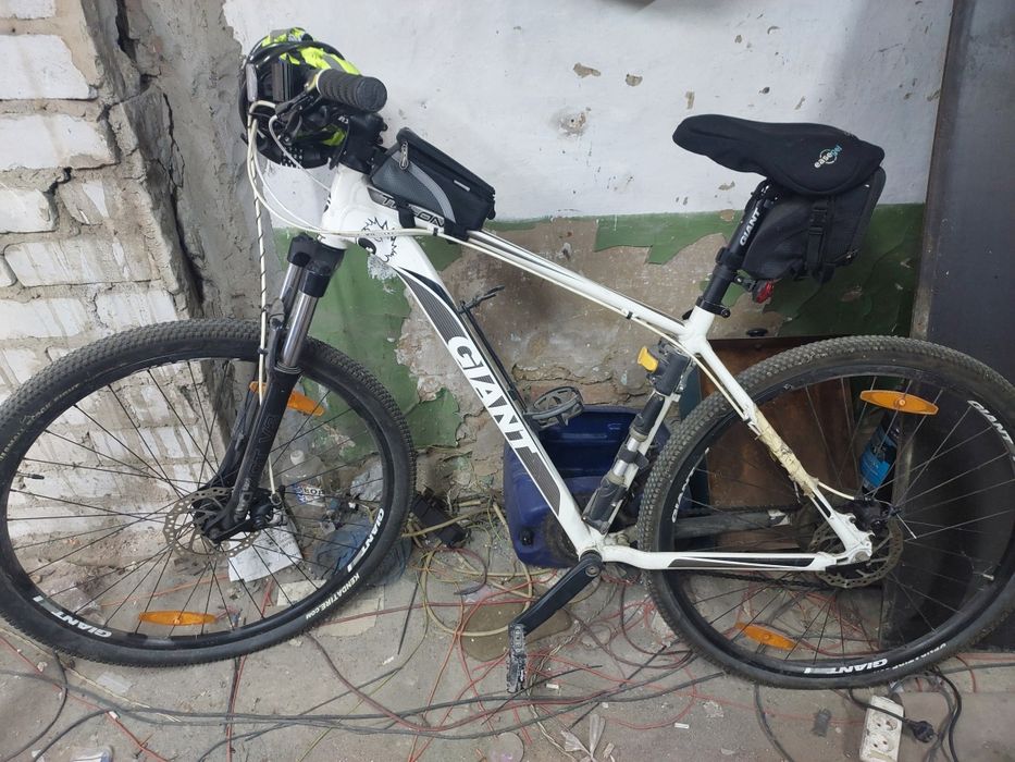 Велосипед  GIANT