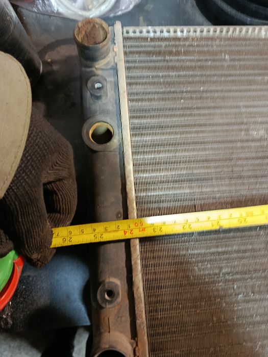 Радіатор автомобільний