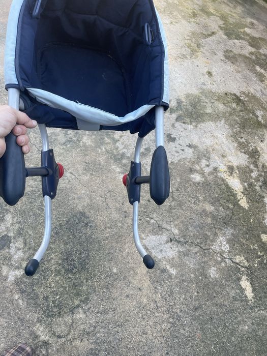 Cadeirinha bebe para mesa