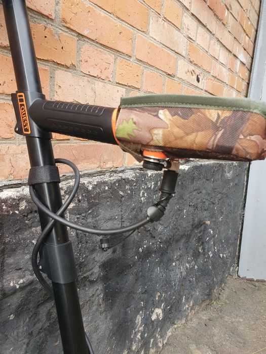 Продам металошукач Quest Q30