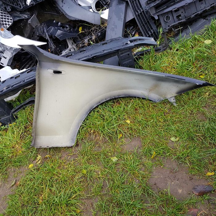 błotnik przód BMW seria 1 E81 , E87