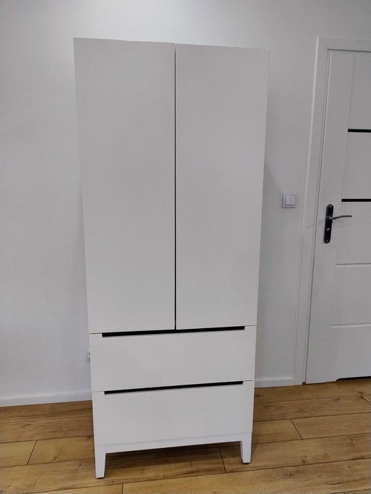 Biała szafa IKEA NORDLI – solidna i funkcjonalna