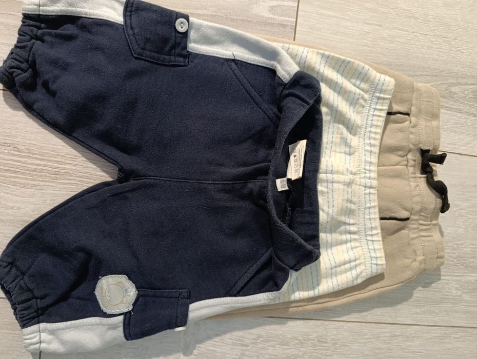 Дитячі речі та іграшки