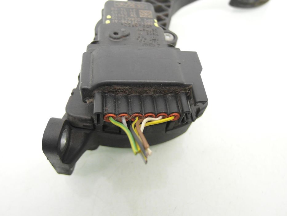 Potencjometr Gazu Ford C-max I 1.6 Tdci 3m519f836af