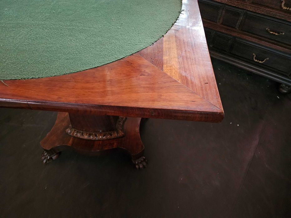 Consola antiga / Mesa de jogo - Bom estado geral
