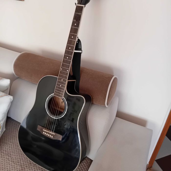 Akordeon Muza 120 basów i gitara elektryczna + wzmacniacz