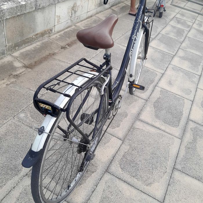 Bicicleta que parece antiga