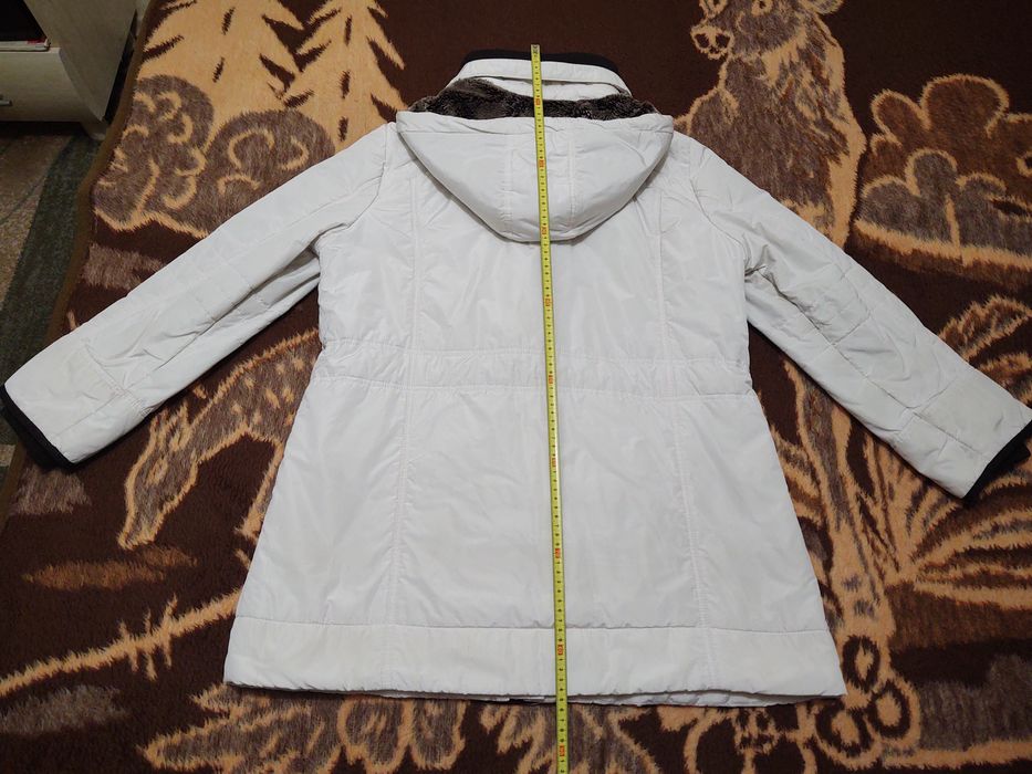 Куртка женская балоньевая зимняя со съемным капюшоном