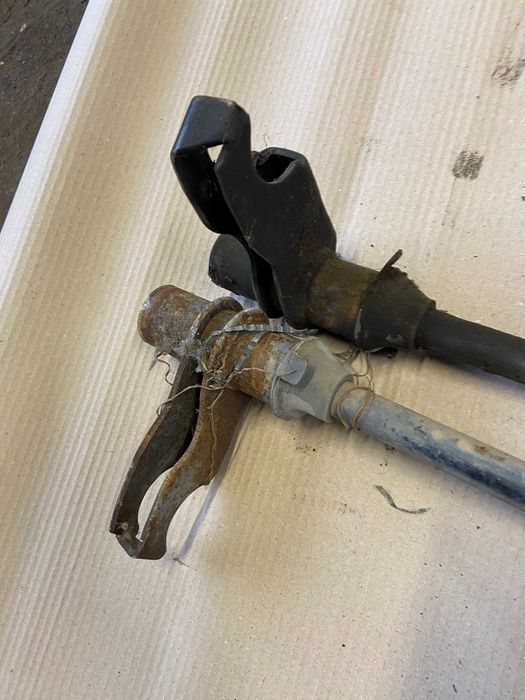 Toyota 4Runner Hilux Surf Drążek Skrętny Prawy Lewy