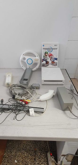 Consola Nintendo WI em bom estado