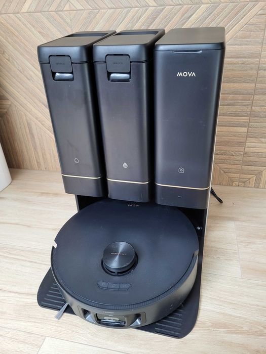 Robot sprzątający MOVA Z50 Ultra 19000 Pa HydroSync – sprawny