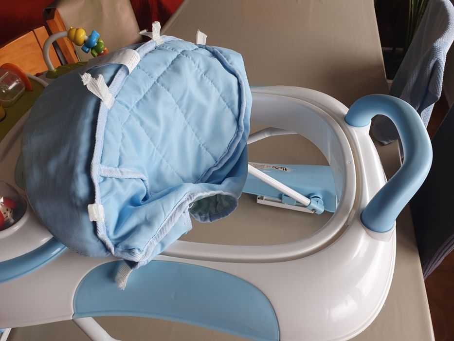 Andador para bebé em bom estado
