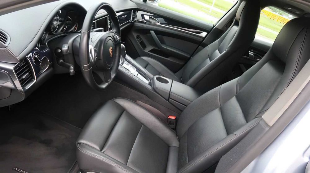 Porsche Panamera 4S      2015