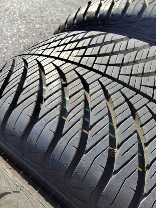 НОВІ  ШИНИ 215/55 17 Goodyear  всезезон