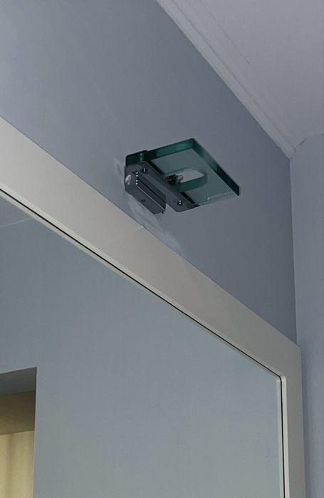 Kinkiet ścienny ze szkła