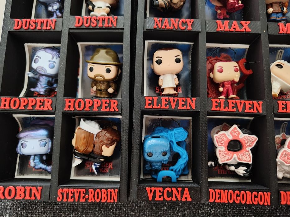 Cała kolekcja Kinder Joy stranger things oraz pułeczka 3D