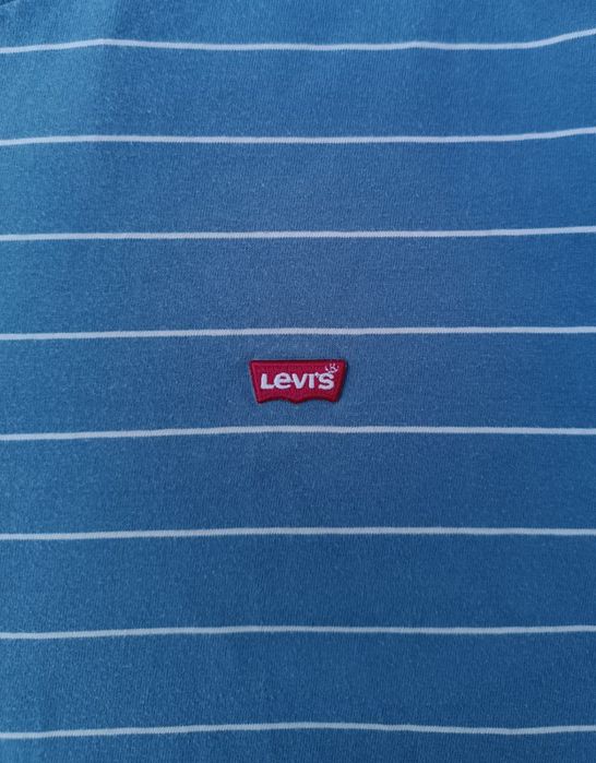 Тишка Levi's, очень кайфовая