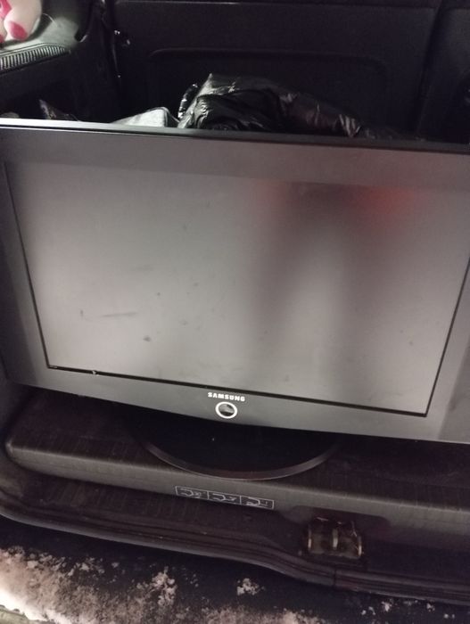 Sprzedam tanio TV 27 cali