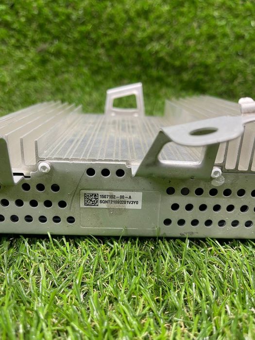 Підсилювач усилитель сабвуфера Tesla MY 1507152-00-A / АВТОРОЗБОРКА