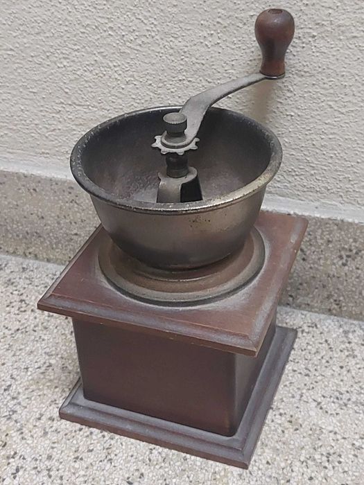 Moinho de café antigo