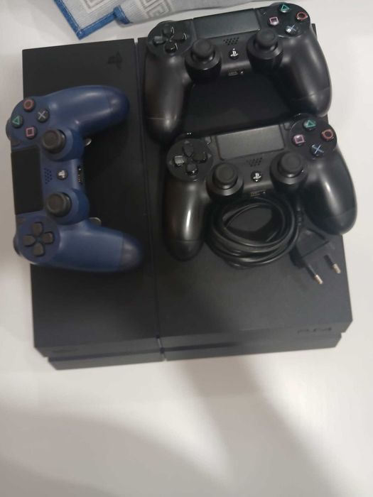 Ps4 consola em bom estado