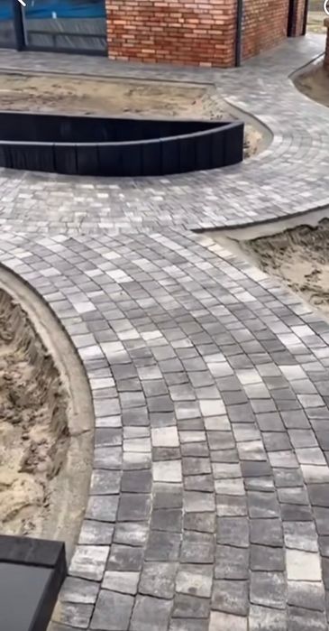 Układanie kostki brukowej