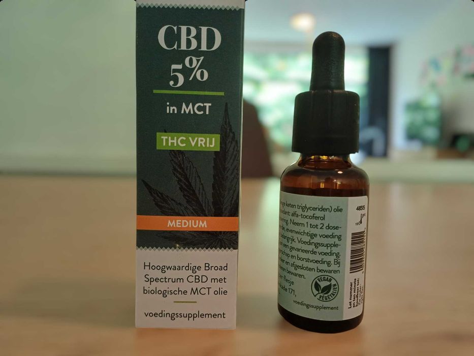 Holland & Barrett Olejek CBD 5% 30 ml Oryginalny